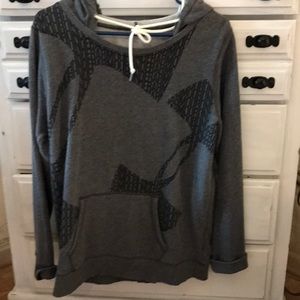 Underarmour hoodie/ fits like a larger medium